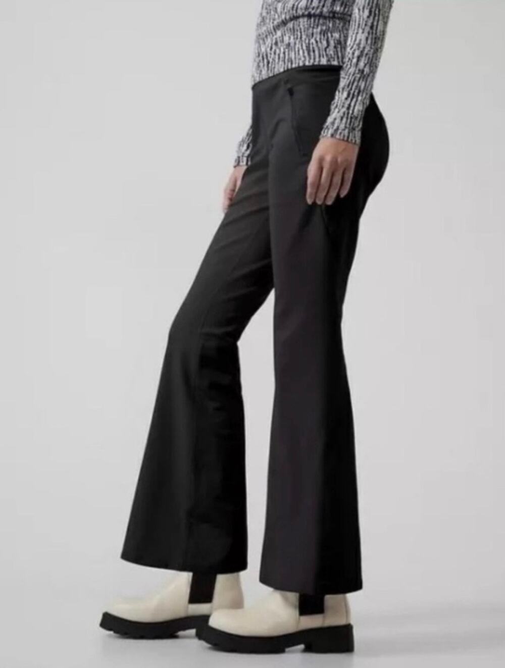 Athleta Black Peak Hybrid Fleece Pants Flare Leg Womens Size Large